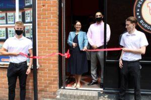 Priti Patel opens Flamin’ Moe’s Restaurant in Witham – June 2021